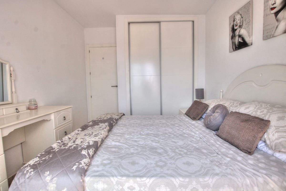 Chalet de 4 habitaciones en La Cala de Mijas en venta con piscina garaje - 995.000 € (Ref: 9086217)