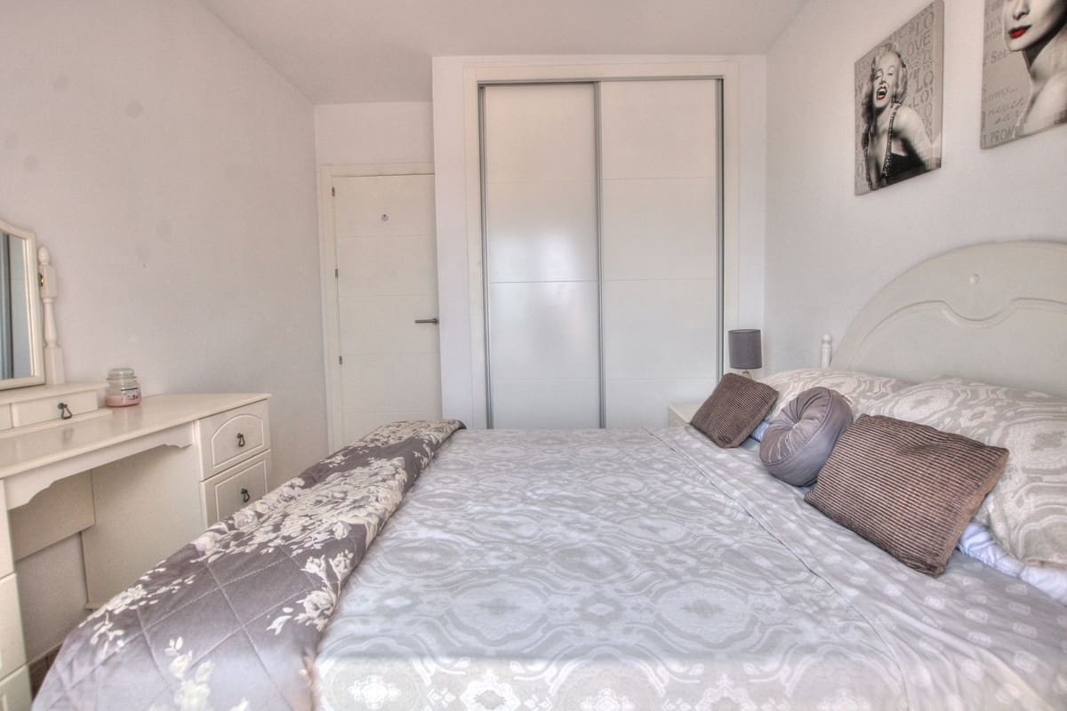 4 slaapkamer Villa te koop in La Cala de Mijas met zwembad garage - € 945.000 (Ref: 9086217)