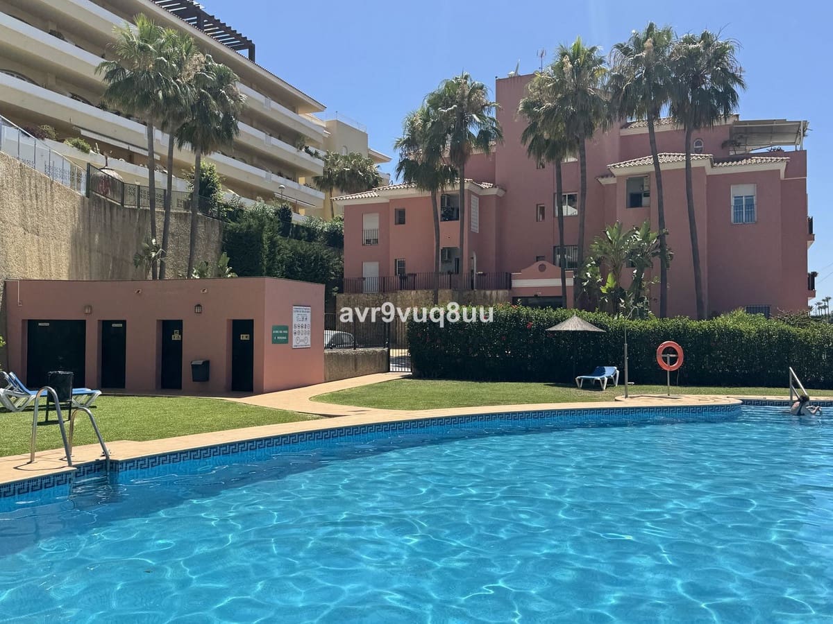 2 bedroom Apartment for sale in Miraflores with pool garage - € 295,000 (Ref: 9088304)