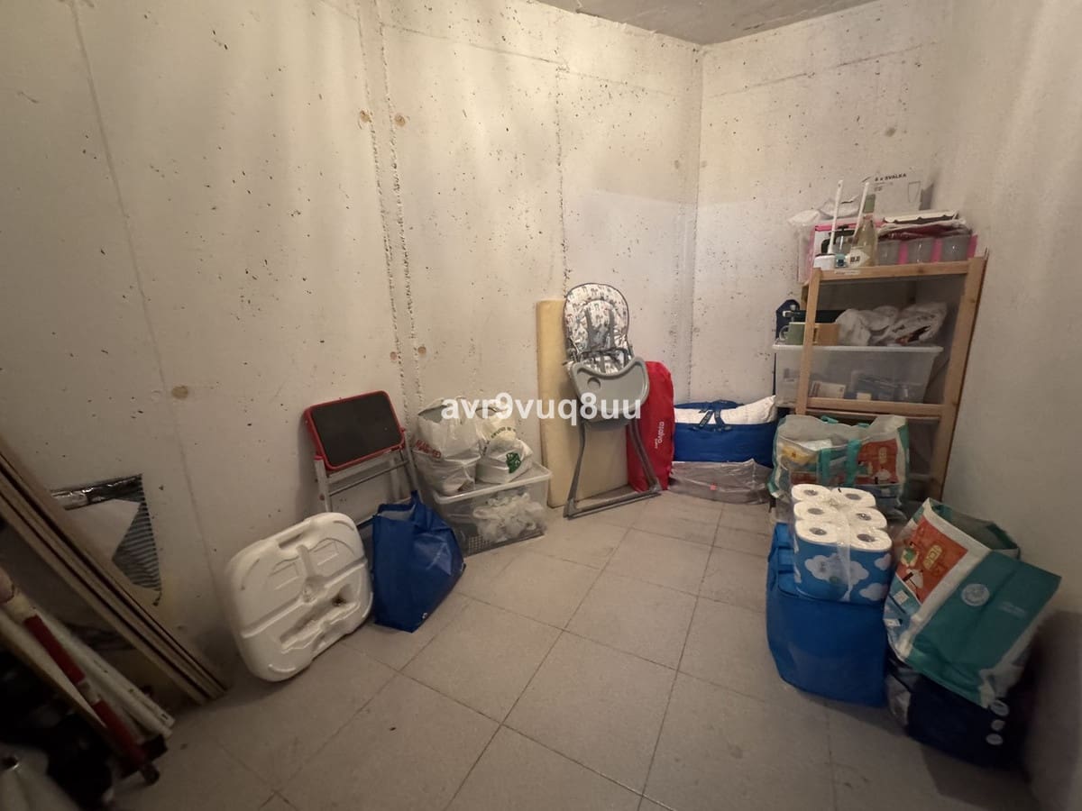 2 bedroom Apartment for sale in Miraflores with pool garage - € 295,000 (Ref: 9088304)