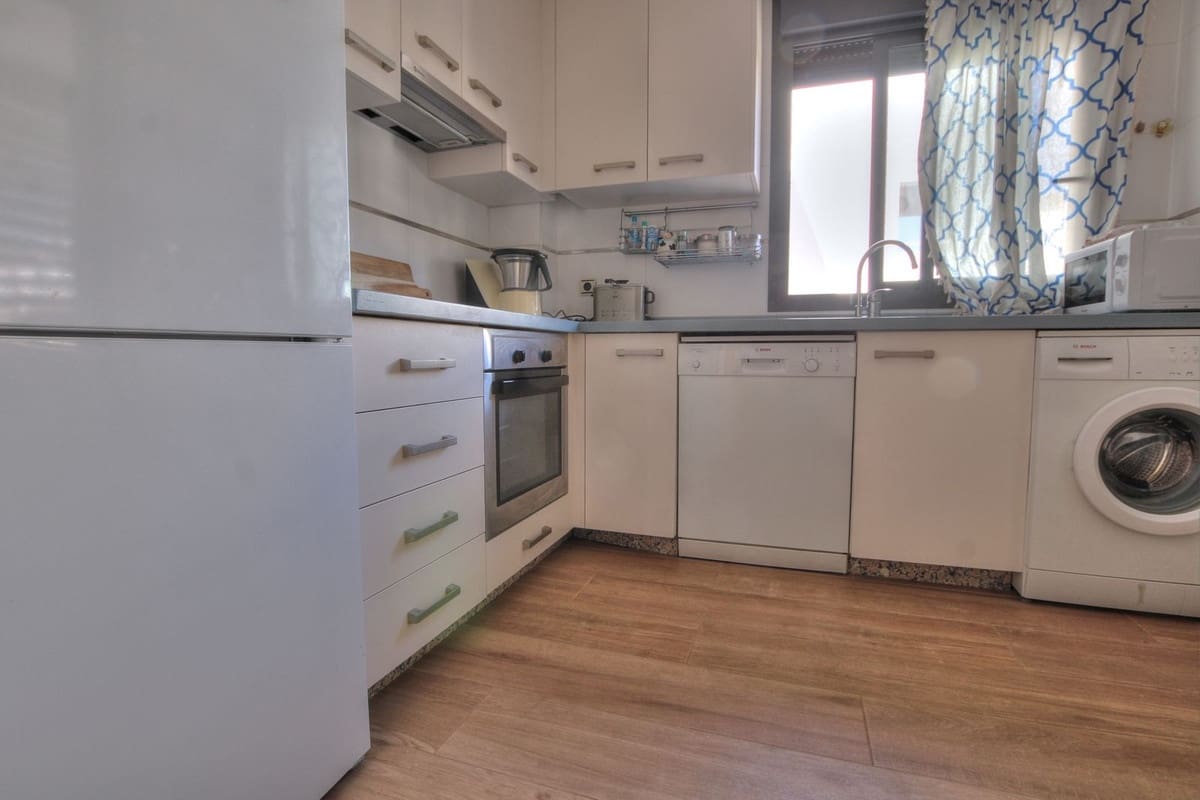 2 sovrum Lägenhet till salu i La Cala de Mijas med pool garage - 340 000 € (Ref: 9133463)