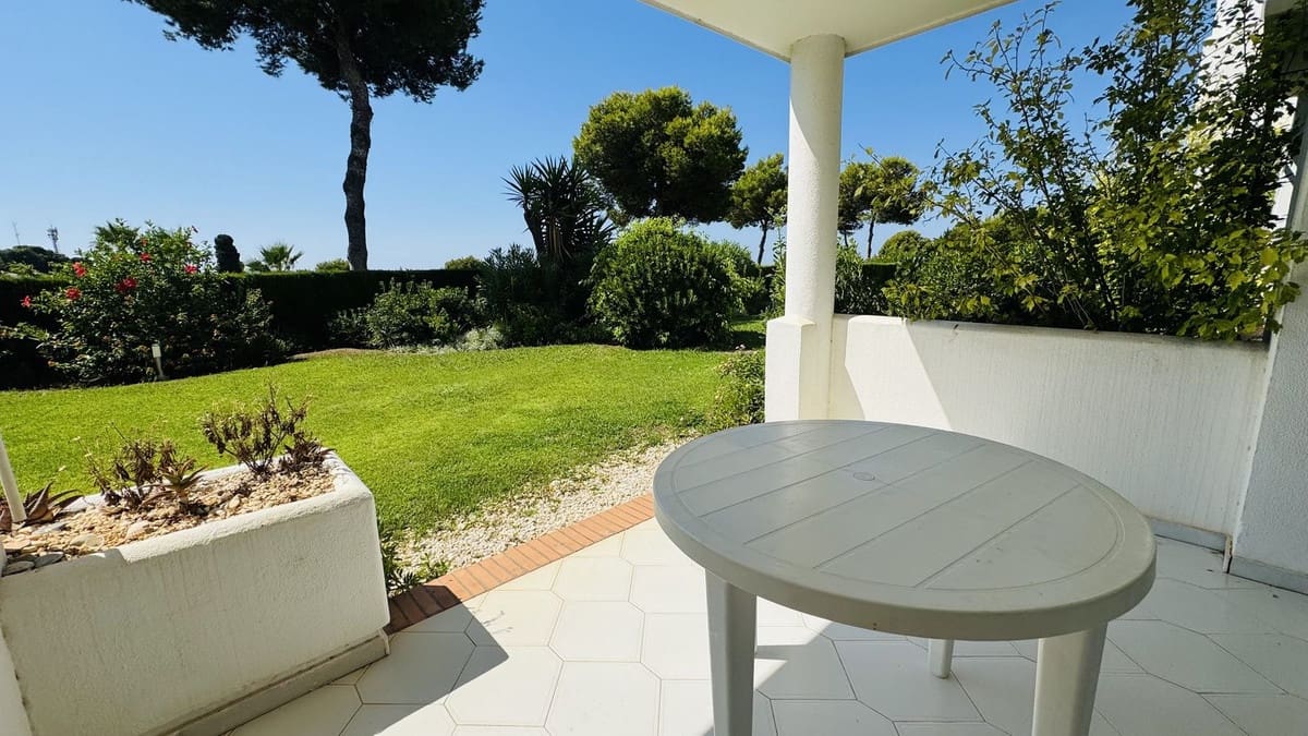 2 soveværelse Lejlighed til salg i Miraflores med swimmingpool garage - € 329.950 (Ref: 9158171)