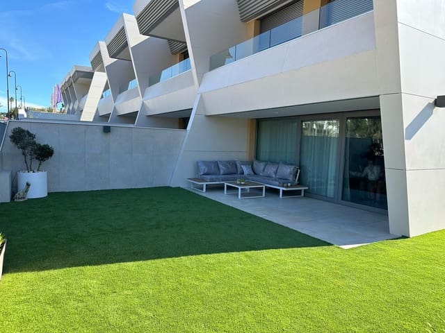 3 soveværelse Byhus til leje i El Chaparral, Mijas med swimmingpool garage - € 3.950 (Ref: 9162855)