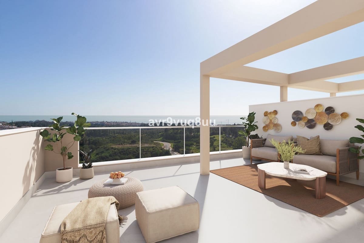2 bedroom Apartment for sale in Mijas Costa with pool - € 393,000 (Ref: 9181705)
