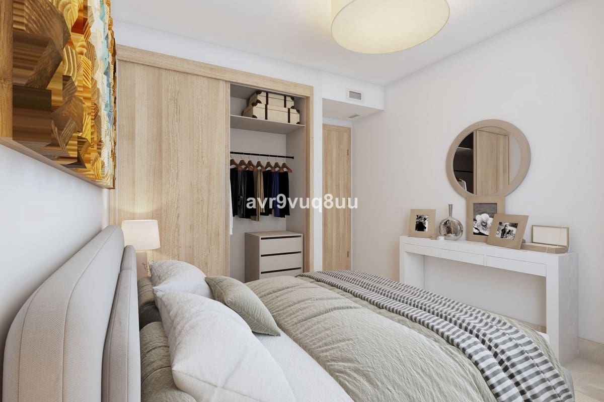 2 bedroom Apartment for sale in Mijas Costa with pool - € 393,000 (Ref: 9181705)