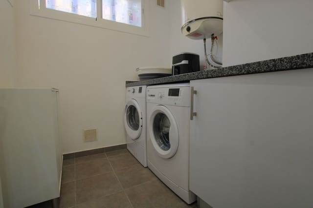 2 soverom Leilighet til salgs i Riviera del Sol, Mijas med svømmebasseng - € 330 000 (Ref: 9185708)