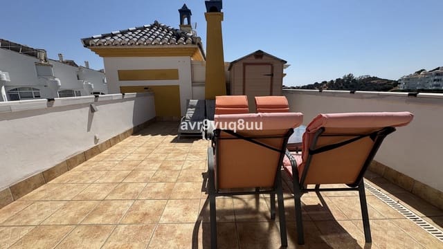 Casa de 4 habitaciones en Calahonda, Mijas en venta con piscina garaje - 699.950 € (Ref: 9188928)