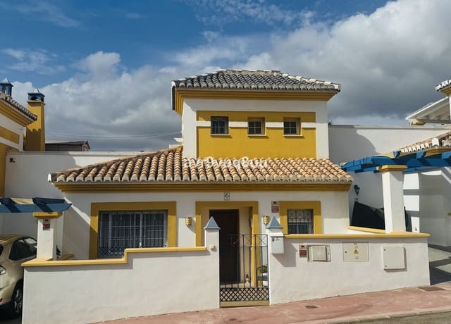 4 bedroom Townhouse for sale in Calahonda, Mijas with pool garage - € 699,950 (Ref: 9188928)