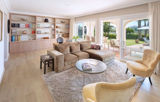 5 chambre Villa/Maison à vendre à El Rosario, Marbella avec piscine garage - 1 795 000 € (Ref: 9205569)