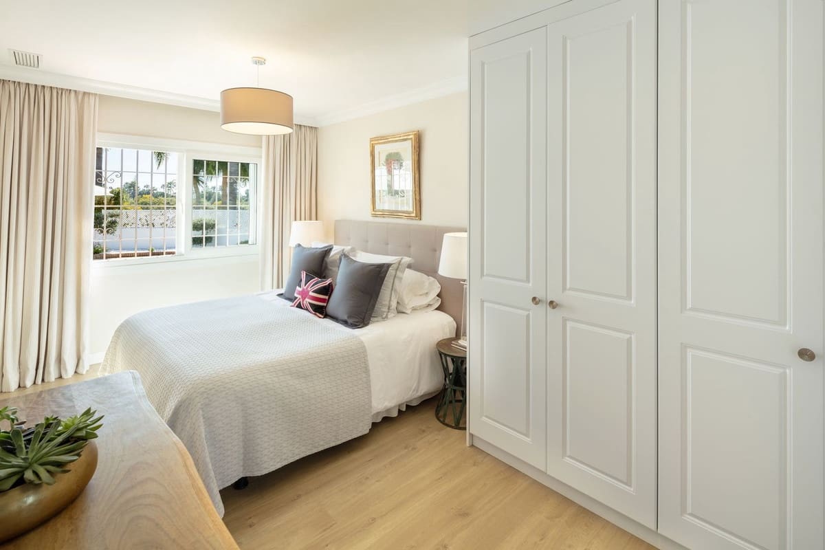 5 soverom Villa til salgs i El Rosario med svømmebasseng garasje - € 1 795 000 (Ref: 9205569)