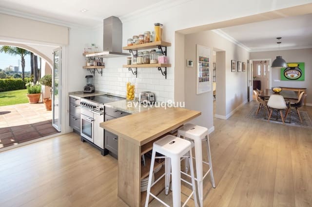 5 camera da letto Villa in vendita in El Rosario, Marbella con piscina garage - 1.795.000 € (Rif: 9205569)