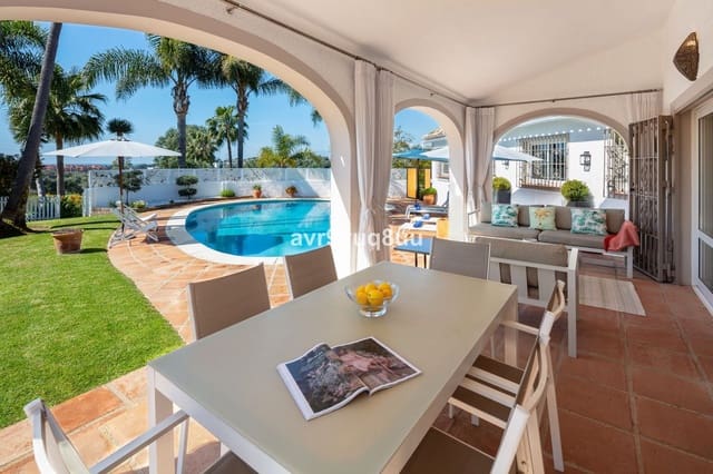 5 camera da letto Villa in vendita in El Rosario, Marbella con piscina garage - 1.795.000 € (Rif: 9205569)