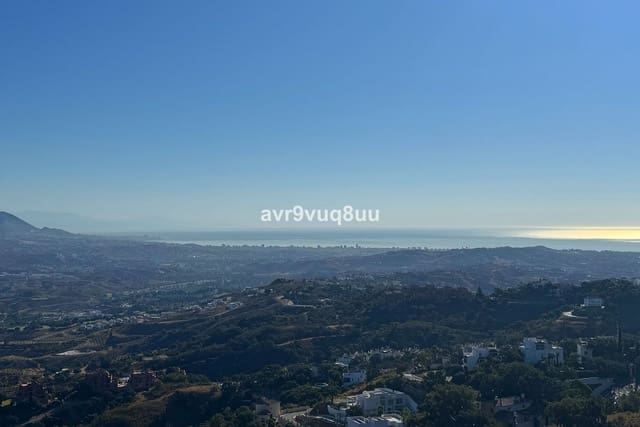 Casa de 4 habitaciones en La Mairena, Ojen en venta con piscina garaje - 649.950 € (Ref: 9229053)