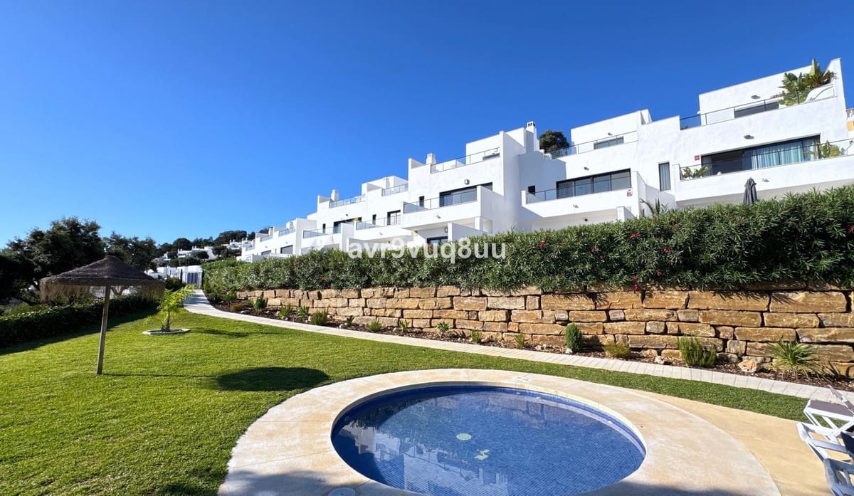 4 bedroom Townhouse for sale in La Mairena with pool garage - € 649,950 (Ref: 9229053)