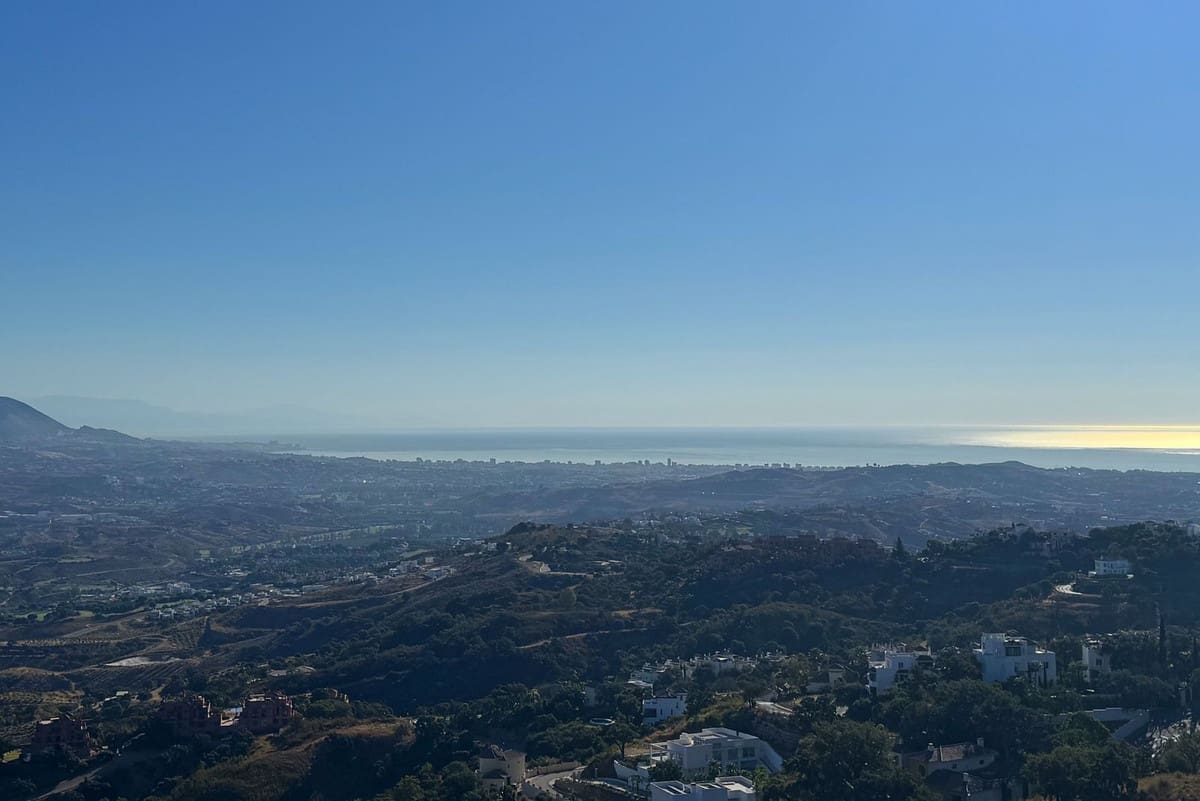 4 soveværelse Byhus til salg i La Mairena med swimmingpool garage - € 649.950 (Ref: 9229053)