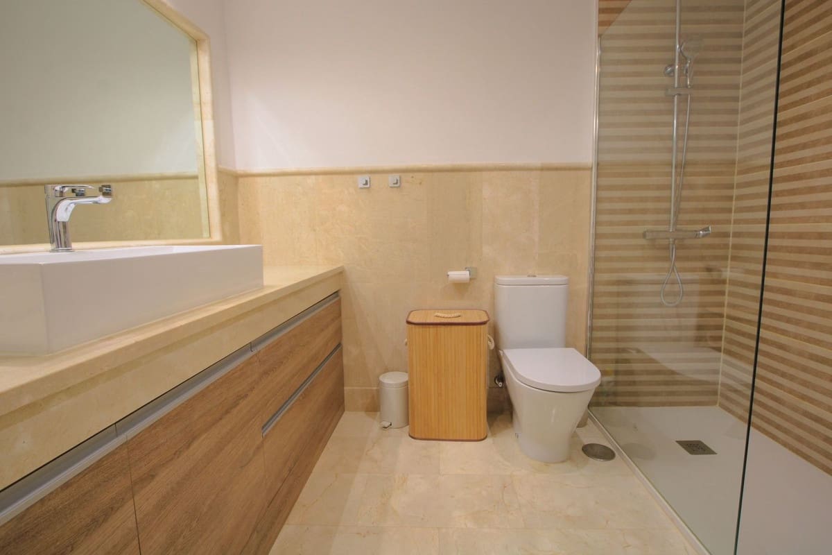 3 bedroom Penthouse for sale in Mijas Costa with pool garage - € 435,000 (Ref: 9257845)