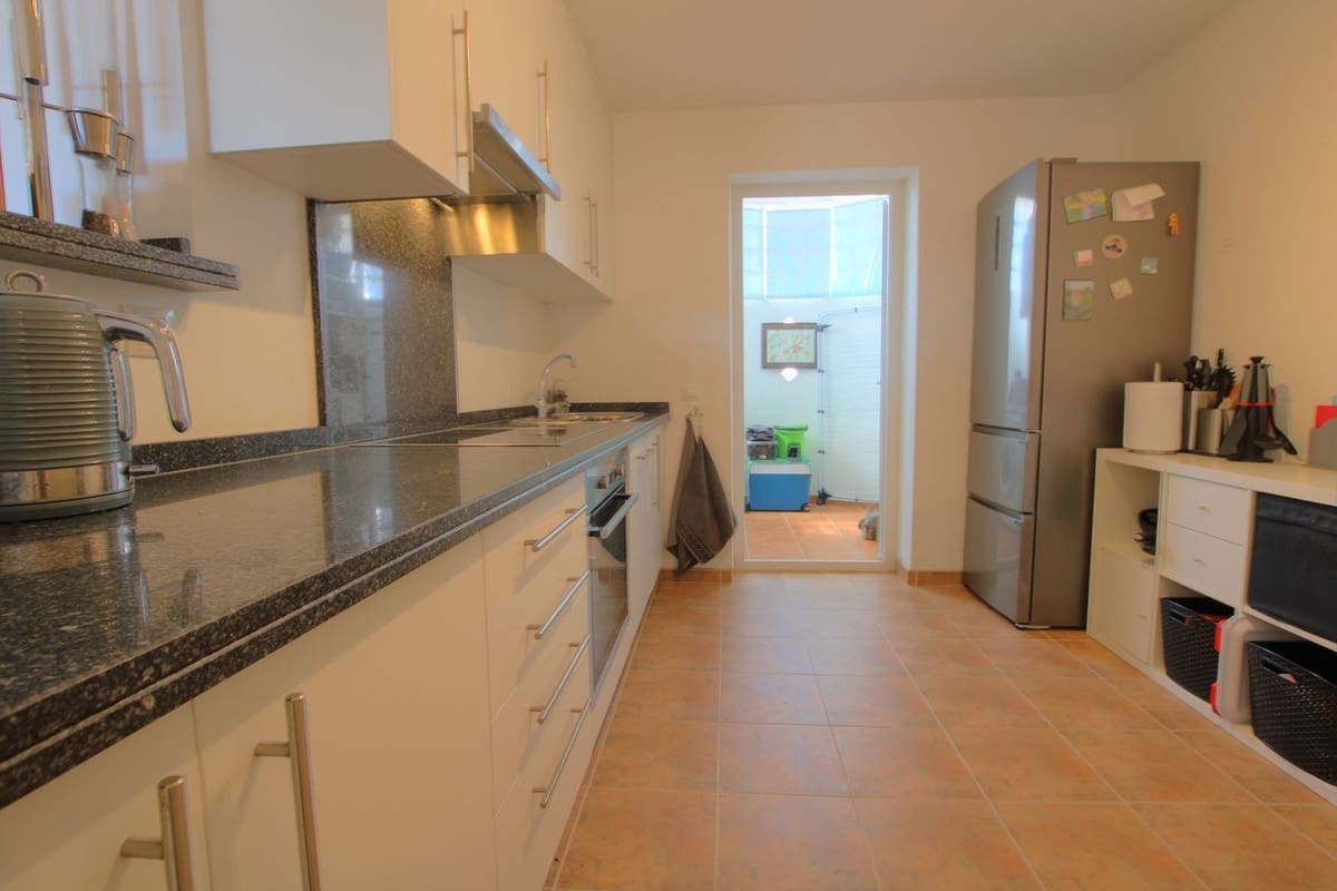 3 bedroom Penthouse for sale in Mijas Costa with pool garage - € 435,000 (Ref: 9257845)