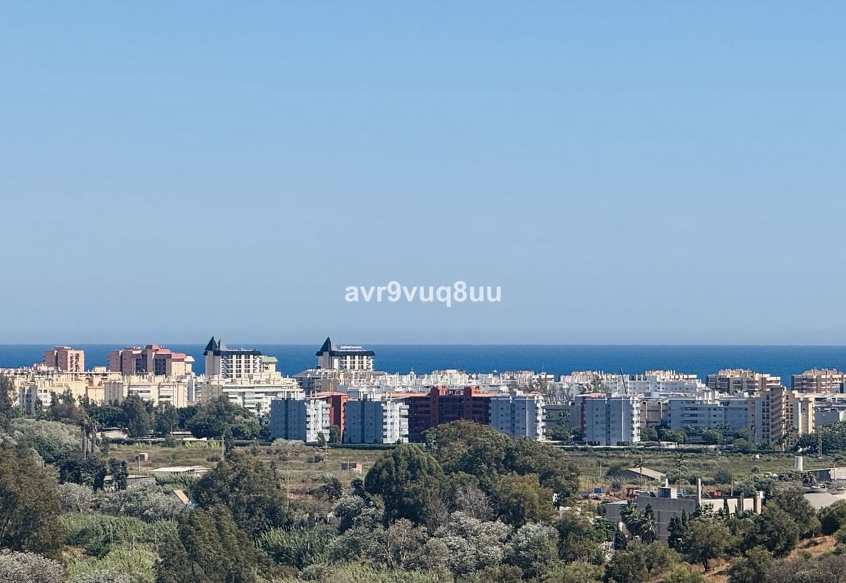 3 bedroom Penthouse for sale in Mijas Costa with pool garage - € 435,000 (Ref: 9257845)
