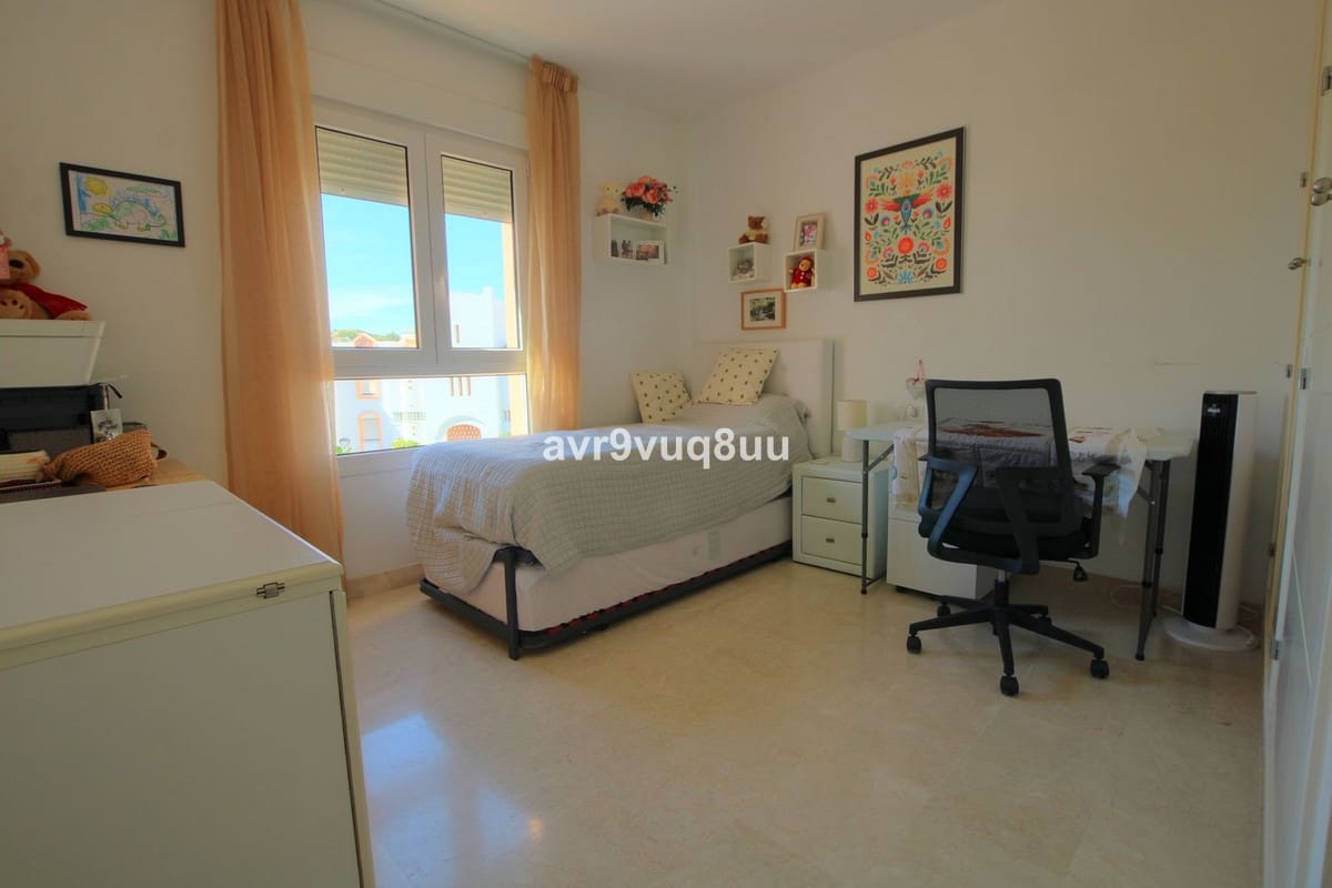 3 bedroom Penthouse for sale in Mijas Costa with pool garage - € 435,000 (Ref: 9257845)