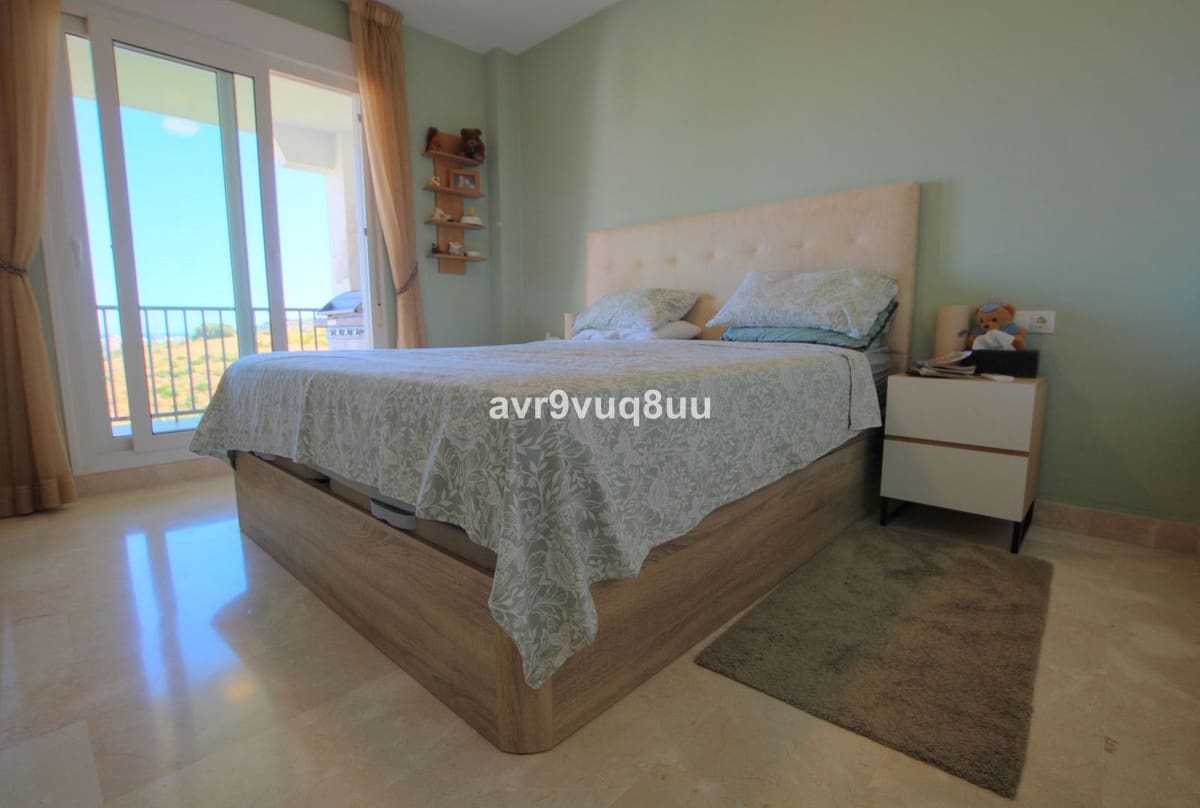 3 bedroom Penthouse for sale in Mijas Costa with pool garage - € 435,000 (Ref: 9257845)