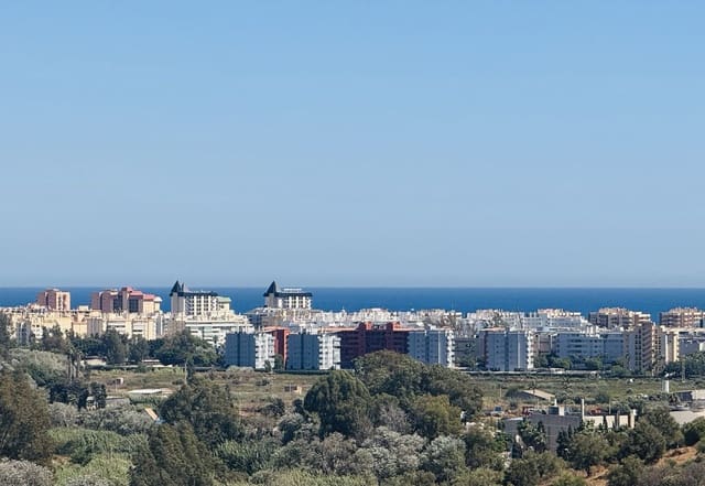 3 bedroom Penthouse for sale in Mijas Costa, Mijas with pool garage - € 435,000 (Ref: 9257845)