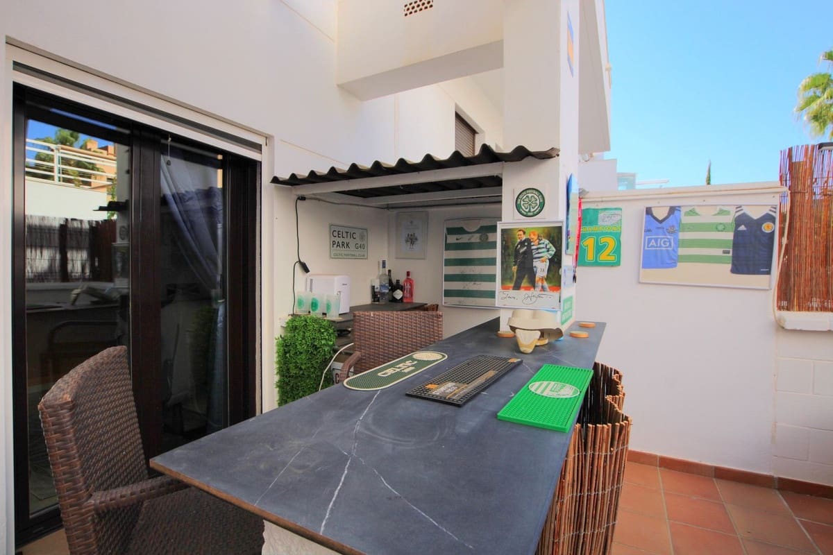 2 slaapkamer Appartement te koop in La Cala de Mijas met zwembad garage - € 375.000 (Ref: 9289767)