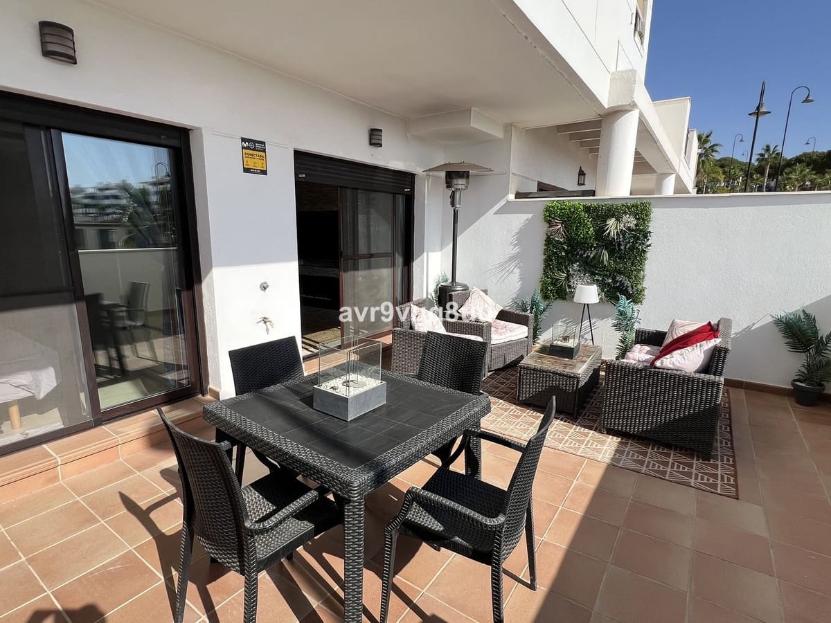 2 bedroom Apartment for sale in La Cala de Mijas with pool garage - € 375,000 (Ref: 9289767)