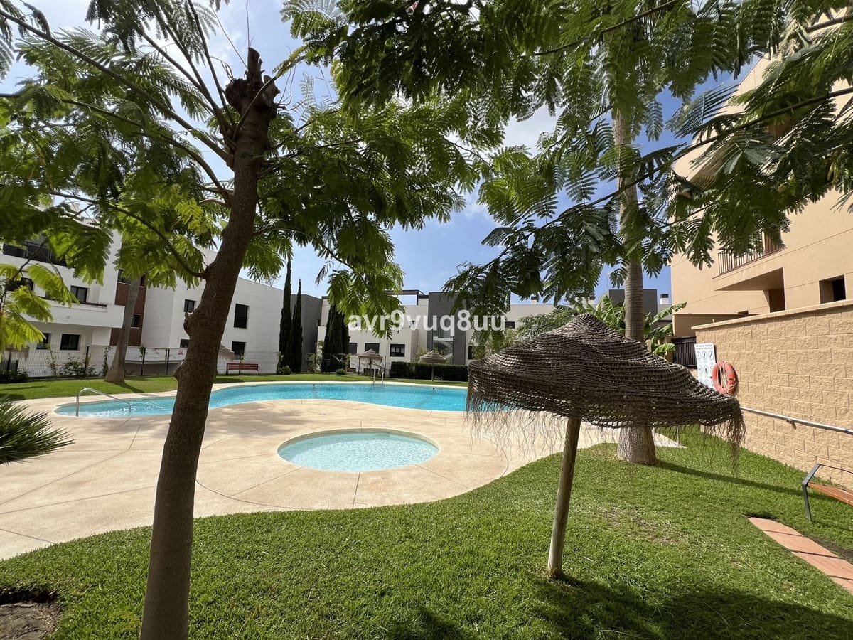 2 bedroom Apartment for sale in La Cala de Mijas with pool garage - € 375,000 (Ref: 9289767)