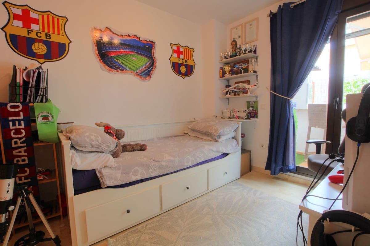 2 slaapkamer Appartement te koop in La Cala de Mijas met zwembad garage - € 375.000 (Ref: 9289767)