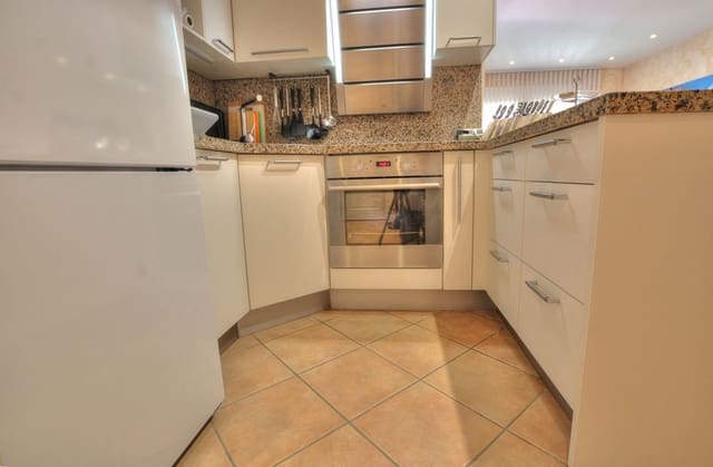 3 chambre Villa/Maison Semi-Mitoyenne à vendre à La Cala de Mijas, Mijas avec piscine garage - 550 000 € (Ref: 9311976)