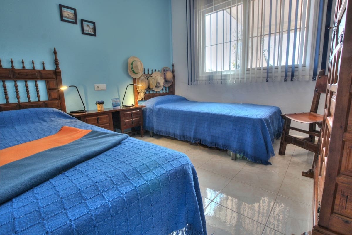 3 quarto Moradia Geminada para venda em La Cala de Mijas com piscina garagem - 550 000 € (Ref: 9311976)