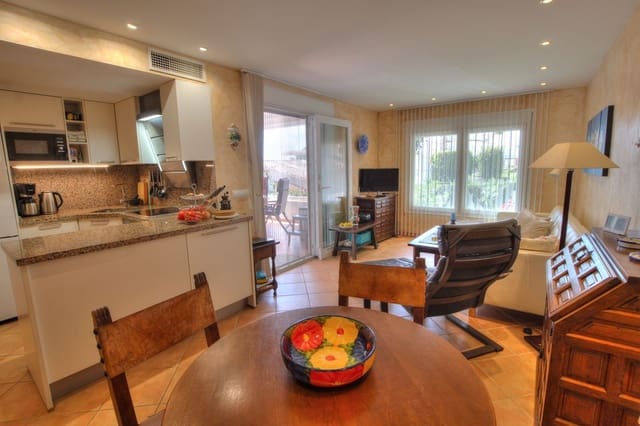 Pareado de 3 habitaciones en La Cala de Mijas, Mijas en venta con piscina garaje - 495.000 € (Ref: 9311976)