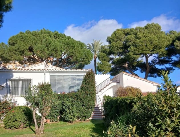 3 soveværelse Semi-Rækkehus til salg i La Cala de Mijas, Mijas med swimmingpool garage - € 495.000 (Ref: 9311976)
