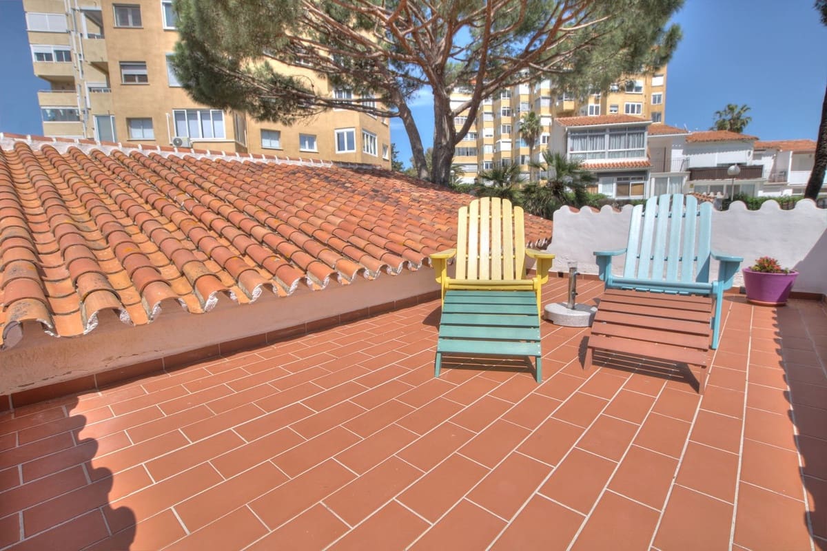 3 soveværelse Semi-Rækkehus til salg i La Cala de Mijas med swimmingpool garage - € 495.000 (Ref: 9311976)