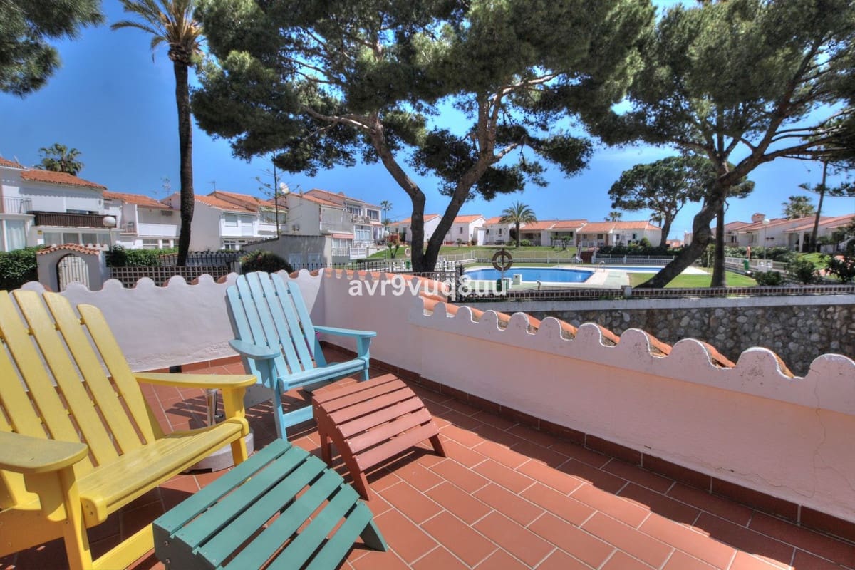 3 camera da letto Villetta Bifamiliare in vendita in La Cala de Mijas con piscina garage - 495.000 € (Rif: 9311976)
