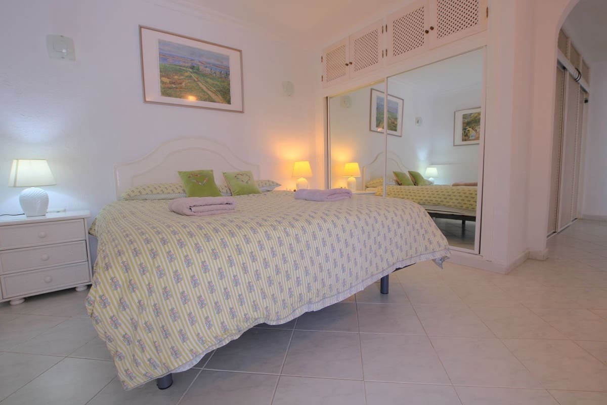 3 soveværelse Lejlighed til salg i Malaga by med swimmingpool garage - € 325.000 (Ref: 9319895)