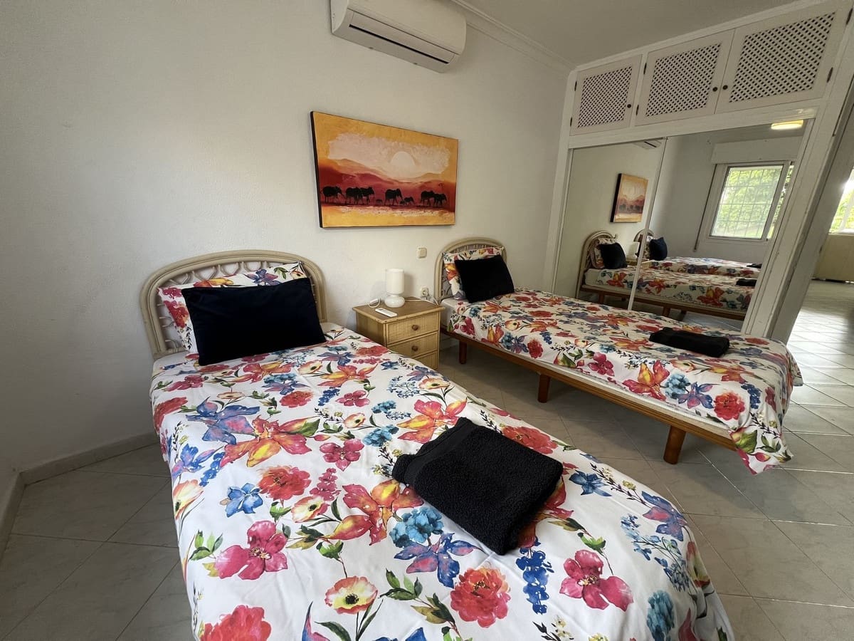 3 soveværelse Lejlighed til salg i Malaga by med swimmingpool garage - € 325.000 (Ref: 9319895)