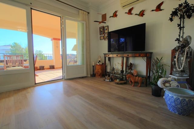 2 chambre Appartement à vendre à Mijas Golf, Mijas avec piscine garage - 360 000 € (Ref: 9325782)