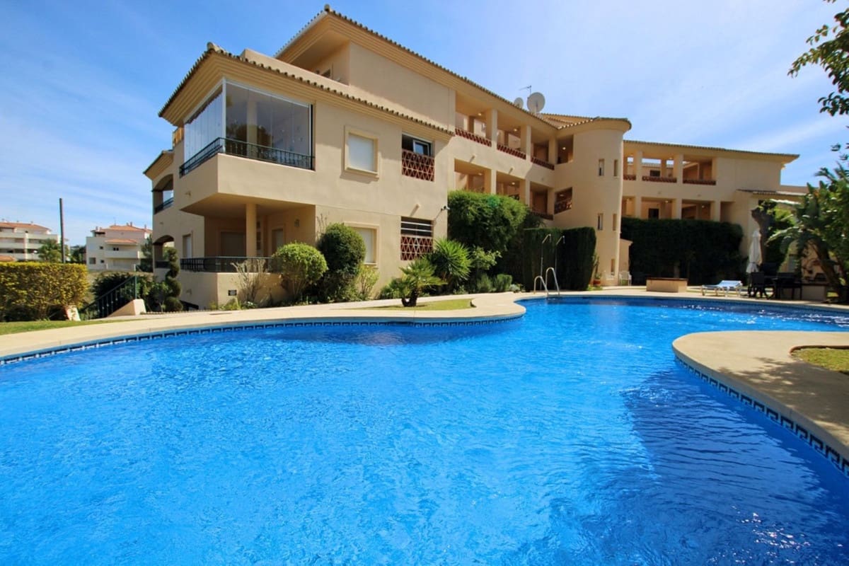 2 chambre Appartement à vendre à Mijas Golf avec piscine garage - 360 000 € (Ref: 9325782)