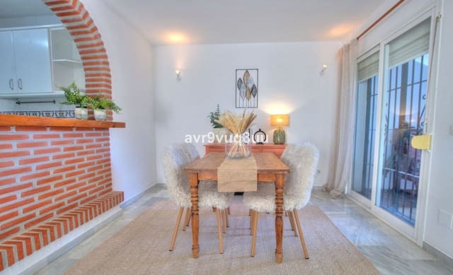 Apartamento de 3 habitaciones en Mijas Golf, Mijas en venta con piscina garaje - 295.000 € (Ref: 9340120)