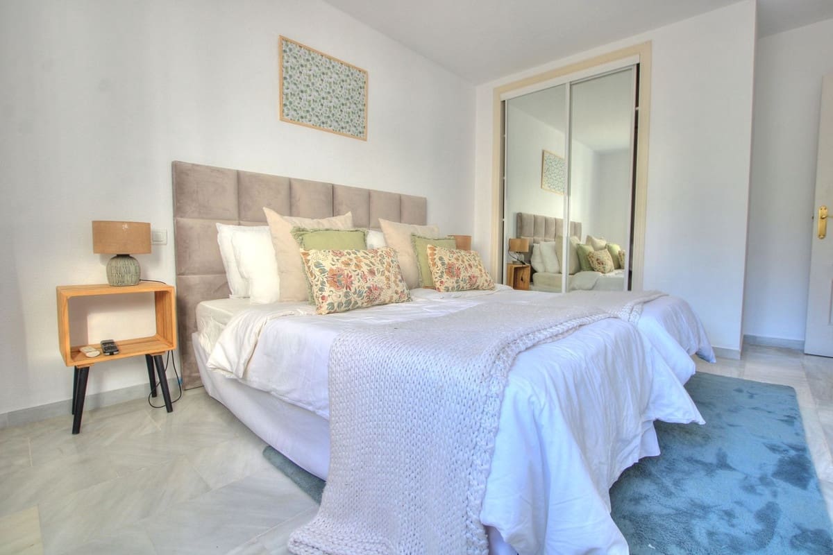Apartamento de 3 habitaciones en Mijas Golf en venta con piscina garaje - 295.000 € (Ref: 9340120)