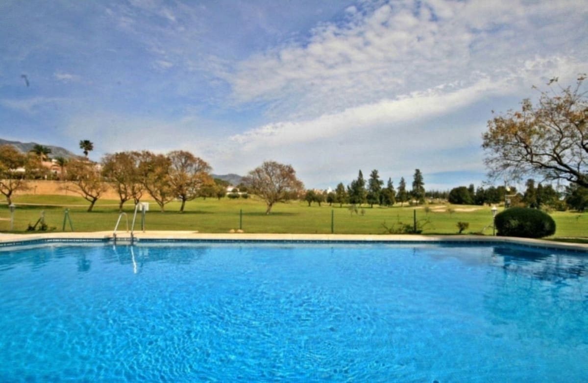 3 sovrum Lägenhet till salu i Mijas Golf med pool garage - 295 000 € (Ref: 9340120)