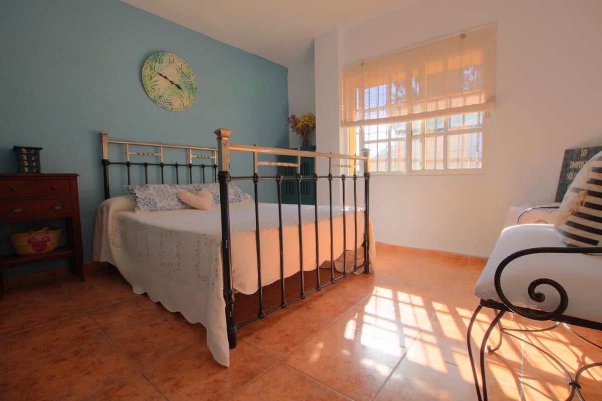 4 camera da letto Villetta Bifamiliare in vendita in El Coto con garage - 375.000 € (Rif: 9341794)