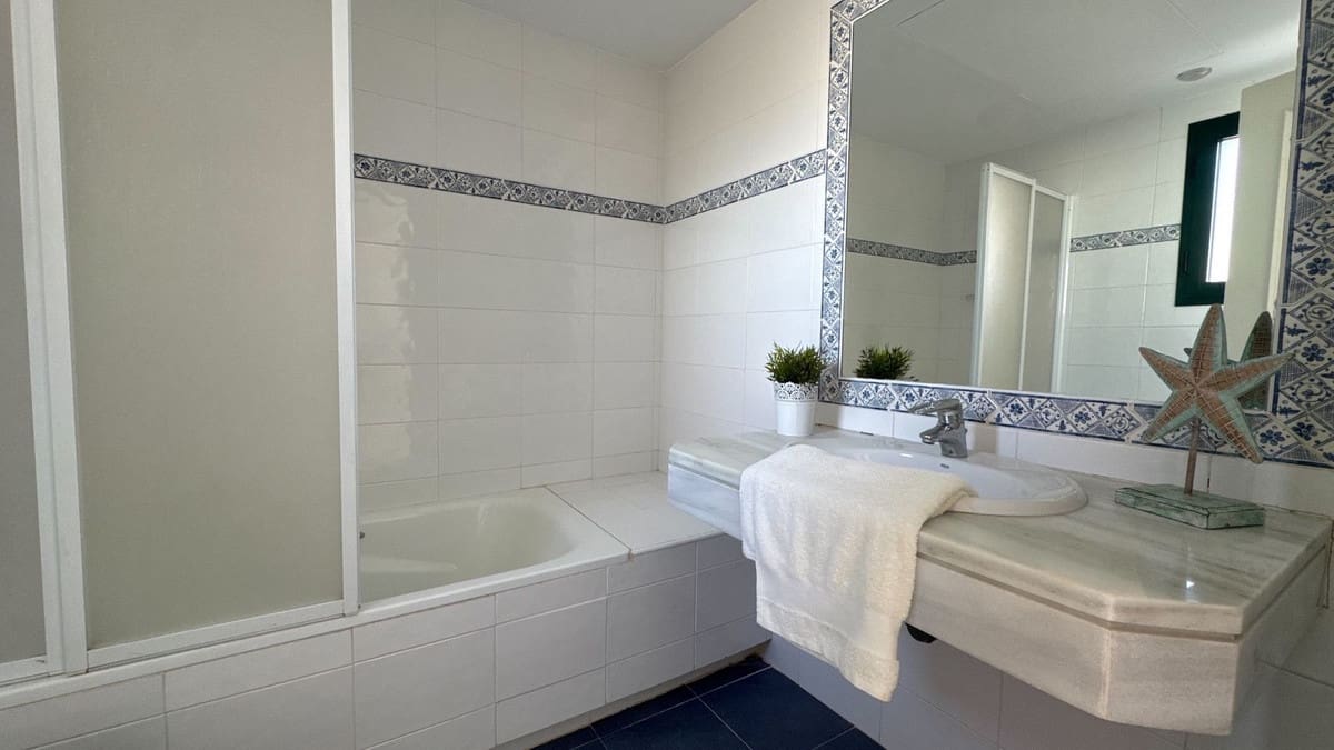 3 chambre Appartement à vendre à Cabopino avec piscine - 675 000 € (Ref: 9344182)