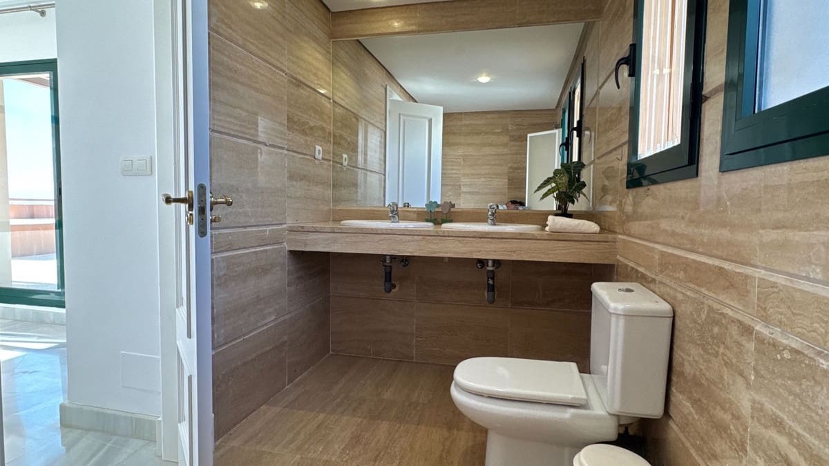 3 chambre Appartement à vendre à Cabopino avec piscine - 675 000 € (Ref: 9344182)