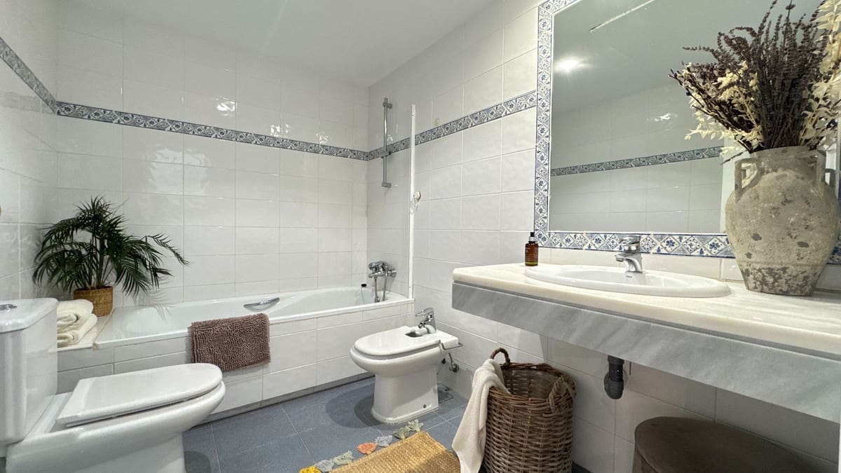 3 chambre Appartement à vendre à Cabopino avec piscine - 675 000 € (Ref: 9344182)