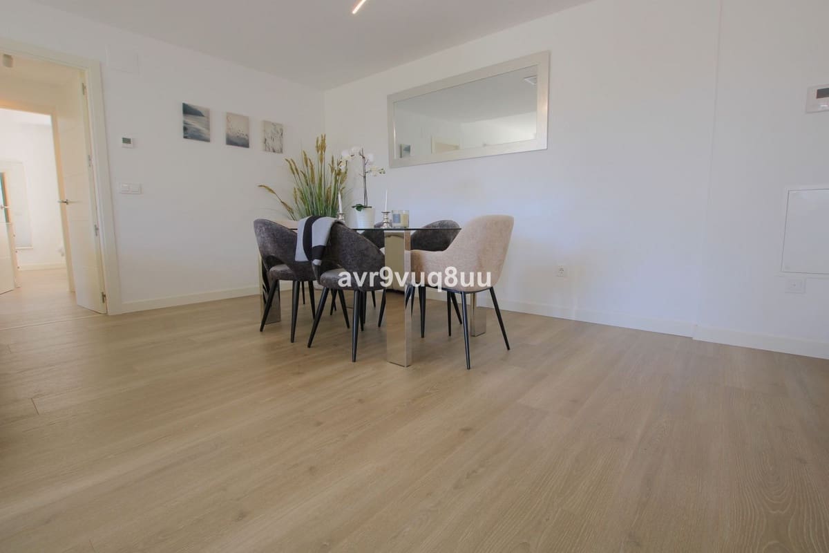 2 bedroom Apartment for sale in La Cala de Mijas with pool garage - € 495,000 (Ref: 9357792)