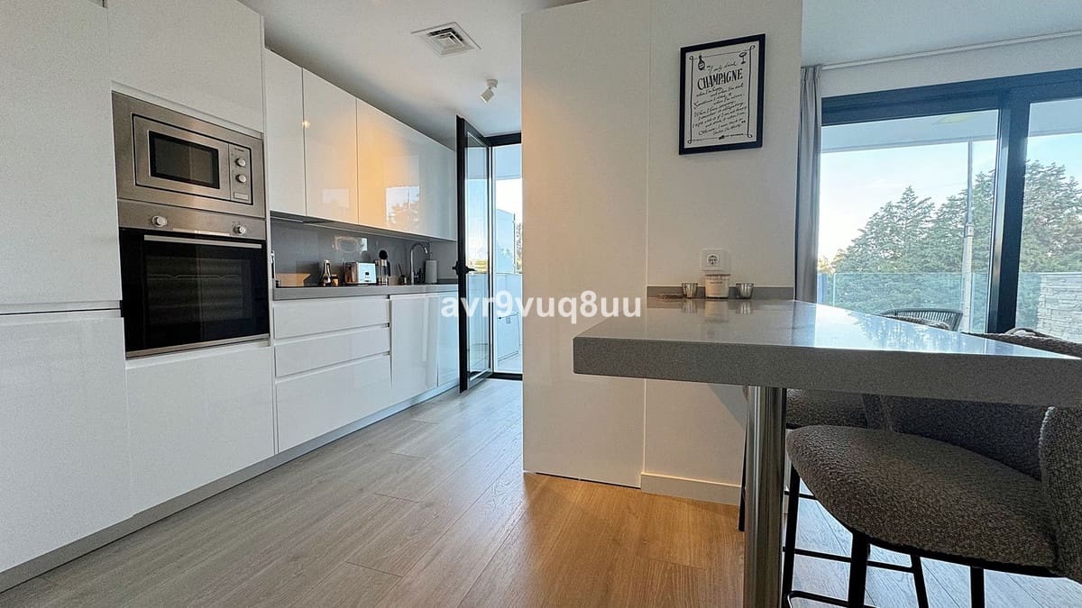 2 bedroom Apartment for sale in La Cala de Mijas with pool garage - € 495,000 (Ref: 9357792)