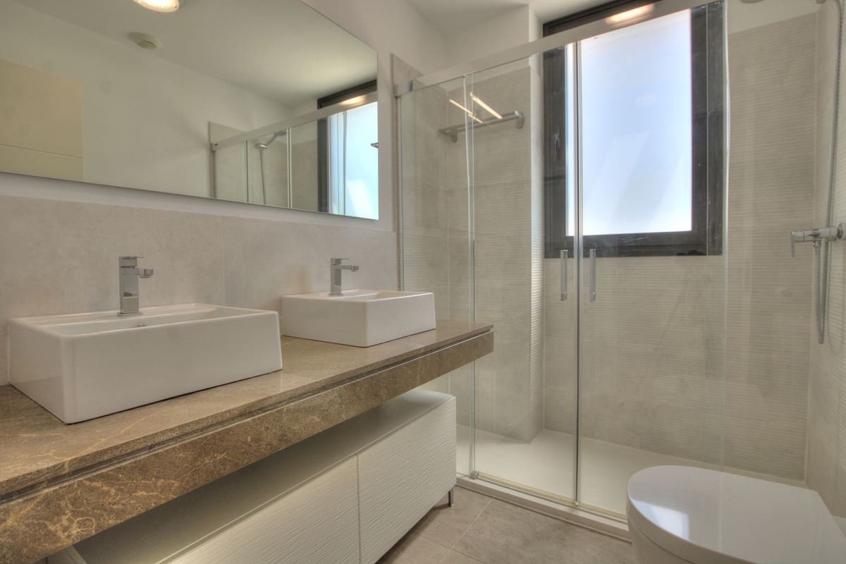 2 sypialnia Apartament na sprzedaż w La Cala de Mijas z basenem garażem - 495 000 € (Ref: 9357792)