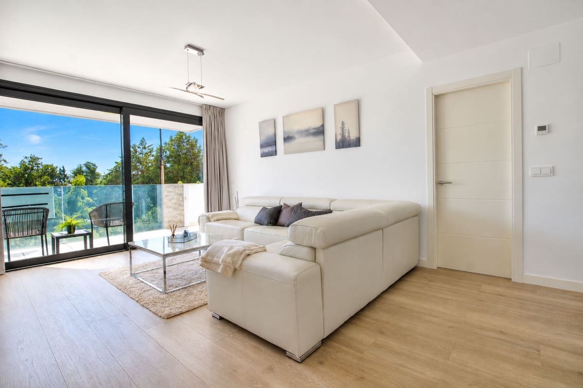 2 sypialnia Apartament na sprzedaż w La Cala de Mijas z basenem garażem - 495 000 € (Ref: 9357792)